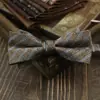 Novo estilo de gravatas borboleta para homens vintage all-match noivo casamento mulheres café marrom vermelho azul listrado flor distinto
