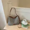 Bolsa Pequena Quadrada Fresca Estilo Coreano no Atacado para Mulheres, Nova Moda de Verão 2026 Bolsa de Ombro de Nicho, Bolsa Transversal Versátil