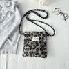 Bolsa de Armazenamento Portátil com Estampa de Leopardo Tendência Outono/Inverno para Meninas, Bolsa Fofa para Celular de Compras, Bolsa Transversal Versátil e Casual para o Dia a Dia