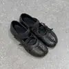 ¡Nuevo producto de principios de otoño! Zapatos de ballet retro con lazo y punta dividida para mujer, nuevo modelo 2026, zapatos casuales deportivos de corte bajo