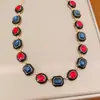Set de Collar y Pendientes Cuadrados de Retazos con Pedrería Vintage Usado Lujo Ligero Sensación de Alta Gama Accesorios Retro Venta al por Mayor