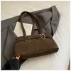 Bolsa Pequeña Estilo Coreano para Mujer 2025 Nueva Tendencia de Moda de Gama Alta Bolso de Axila Retro Versátil para Viajero Bolso de Hombro