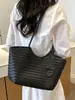Bolsa Tote Grande Capacidade Coreana para Mulheres, Bolsa de Ombro Elegante e Versátil, Tecida em Relevo Estilo Verão Novo Bolsa de Ombro Grande