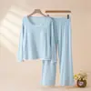 Pijama de fibra de bambu com bojo embutido para mulheres, primavera e outono, de alta qualidade, solto, macio, respirável, para usar em casa, pode ser usado na rua