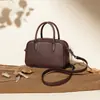 Nova Bolsa Estilo Boston Bowling de Couro Bovino de Primeira Camada Tingido Naturalmente 2026 para Mulheres, Bolsa de Mão Vintage para o Dia a Dia e Bolsa Transversal