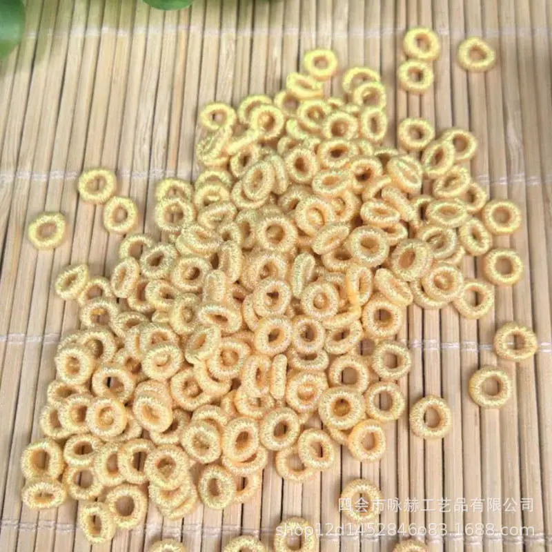 浅黄色金银线圈