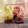 Camiseta Básica de Cuello Medio para Mujer en Otoño e Invierno, Nueva Prenda Exterior Versátil de Primavera y Otoño, Top de Punto Holgado, Blanco Delgado