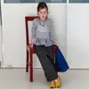 Conjunto de Niña 2026 Otoño Nuevo Estilo: Conjunto de Dos Piezas: Camiseta de Manga Larga con Bordado de Gatito 3D y Lazo y Pantalones de Pierna Ancha a Rayas