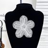Nuevas pegatinas de tela con flores tridimensionales de lentejuelas y encaje hechas a mano, accesorios de decoración para suéteres y ramilletes.