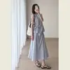 Conjunto Casual de Moda Minimalista para Mulheres Verão Azul Top de Regata Torcido Cinched na Cintura Saia de Cintura Alta Conjunto de Duas Peças