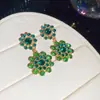 Brincos e Colares de Flor com Cravação de Diamantes Estilo Luxo Leve Europeu e Americano, Brincos Exquisitos da Moda Transfronteiriça, Brincos de Nicho de Alta Qualidade para Mulheres