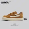 Zapatos Casuales Universales de Lona para Hombre 2025 Primavera Nuevos Zapatos de Pan de Explosión Versátiles Suela Gruesa Zapatos de Lona para Estudiante