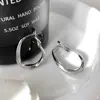 Moda Minimalista Europea y Americana Exquisitos Pendientes Ovalados Geométricos de Lujo Ligero de Gama Alta Pendientes de Diseño Simple Versátil Personalizado