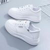 Sapatos Brancos para Mulheres 2024 Primavera e Outono Novos Tênis de Sola Grossa Ins Trbottomy Sapatos Estilo Preppy Sapatos Versáteis Casuais de Sola Macia