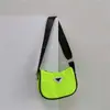 Nova Bolsa Transversal Ultraleve Infantil Versátil Simples de Nylon Casual para Meninos e Meninas Moda Pequena Tendência