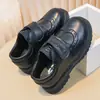 Nuevos Zapatos de Cuero para Niños Primavera 2026, Estilo Británico Negro para Estudiantes, Zapatos Infantiles de Suela Suave, Zapatos de Presentación para Niños, Casuales y Versátiles