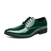 Comércio Exterior Tamanho Grande 48 Formal de Negócios Sapatos de Couro Primavera e Outono Novo Estilo Masculino Estilo Coreano Tendência Bico Fino Brogue Sapatos de Couro Masculino