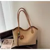Transfronteiriço 2025 Nova Bolsa Tote Casual de Outono para Mulheres Nova Moda Grande Capacidade Tendência Bolsa Versátil Tendência
