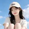 2026 Verão Versátil Streetwear Marca Tendência Boné de Baseball Unissex Chapéu Retro de Bico de Pato Bordado com Letra Chapéu de Proteção Solar Emagrecedor