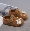 Zapatos para niñas, zapatos de bebé de dibujos animados, modelos primavera y otoño 2026, zapatos para niños, zapatos de cuero para niñas pequeñas, zapatos Birkenstock, mocasines