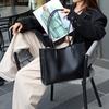 Bolso de mujer 2024, nuevo, de alta gama, con diseño de nicho, de piel auténtica, para ir al trabajo o al trabajo.
