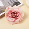 Rosa Vermelha Flor Artificial Cabeças de Flor Mini Cerimônia de Casamento Decoração de Casamento Decoração de Carro de Casamento Flor de Seda Artificial Lapela Fabricante Atacado