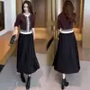 Vestido de tricô coreano com design de duas peças falsas, saia plissada elegante e que afina, vestido longo elegante e que alonga