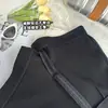 Pantalones Cortos Negros 'Hot Girl' de Tres Cuartos para Mujer, Nuevo Estilo Otoño e Invierno 2026, Esenciales para Salir, Pantalones Casuales con Cremallera en el Dobladillo, Pantalones Cortos Versátiles 'Hot'