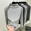 Camiseta de Outono 2026 Novo Estilo com Barra Franzida e Gola Alta Meia, Top Listrado Versátil e Estiloso que Afina para Mulheres