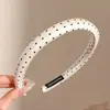 Faixa de cabeça larga de tricô minimalista e elegante estilo coreano para mulheres, novo modelo 2026, adequada para uso diário, projetada para realçar a aparência da linha do cabelo e pode ser usada como faixa de cabeça para lavar o rosto ou presilha de cabelo