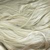 Comércio Exterior Transfronteiriço Fornecimento de Matérias-Primas para Cabelo de Fibra Química de Alta Temperatura, Matérias-Primas para Cabelo Longo Reto Dourado, Escovas de Cabelo Químicas e Cabos de Cabelo em Estoque