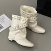 Botas com Fivela Spicy Girl para Panturrilha Larga Biker 2026 Salto Bloco Botas de Cano Curto Moda Feminina Estilo Pantalona Novas Botas Femininas Bico Quadrado