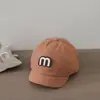 Gorra de Béisbol Transpirable para Exteriores de Primavera y Verano para Niños con Diseño Simple de Letra, Gorro Versátil de Color Sólido para Bebé para Exportación