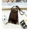 Bolso Pequeño Mate de Otoño 2026 Nuevo Estilo Coreano Moda Remache Bolso de Hombro Único para Mujer Bolso Cruzado con Borla Pequeño Cuadrado Tendencia
