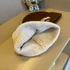 Conjunto de Dos Piezas de Gorro y Bufanda Tejidos para Niños para Otoño e Invierno, Elegante Gorro con Protección para las Orejas para Niños Mayores, Calentador de Cuello a Prueba de Viento de Color Sólido para Niños