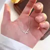 Colar de Diamante Cruzado Flash Feminino Luxo Leve Design de Nicho Sentido Ins Corrente Geométrica de Linha para Clavícula Novo 2025 Explosões