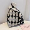 Bolso de mano para mujer, nuevo, con diseño de animales, estilo japonés y coreano, combinable con todo, tejido para exteriores.