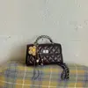 Bolso de mujer transfronterizo, nuevo modelo 2026, bolso de mano pequeño estilo Chanel, moderno bolso de hombro y bandolera acolchado con cadena para el día a día