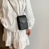 Mini Bolsa Pequeña para Mujer Verano 2025 Nueva Moda Popular Este Año Bolso Cruzado Versátil para Viajes Bolsa para Teléfono Móvil