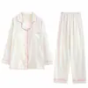 Conjunto de Pijama Macio, Respirável, Algodão Nuvem, Listras Verticais, Estampa Floral, para Mulheres, Gola Lapela, Primavera/Outono, Pode Ser Usado Fora de Casa, Conjunto para Casa, Venda Direta da Fábrica no Atacado