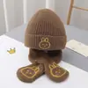 Chapéu de urso infantil para outono e inverno, chapéu de bebê quente à prova de vento, de algodão tricotado, com forro de fleece e cachecol espessado de design integrado