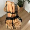 Cachecol Xadrez Arco-Íris de Inverno Transfronteiriço para Mulheres, Falso Caxemira com Franjas, Cachecol Quente para o Pescoço, Xale Grosso Oversized de Mohair para Proteção contra o Frio