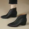 Botines retro de tacón medio para mujer otoño/invierno 2026, botines cortos nuevos de punta con tacón grueso, piel suave, botas de suela blanda