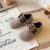 Zapatos Birkenstock de Franela Cepillada para Niños Zapatos de Algodón con Felpa Plus para Invierno Moda Sencilla Zapatos de Piel Suela Suave Cálidos Mocasines Mary Jane
