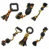 Brinquedos de mastigar projetados especificamente para cães com mandíbulas fortes; brinquedos de corda e borracha resistentes; brinquedos interativos duráveis adequados para cães de porte médio e grande; brinquedos indestrutíveis para cães projetados para manter seu cão entretido.