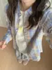 Cardigan Retrô de Luxo Leve Camisa Xadrez Amarela e Azul Design Feminino para Primavera, Verão e Outono Blusa de Manga Longa Jaqueta Feminina Tendência