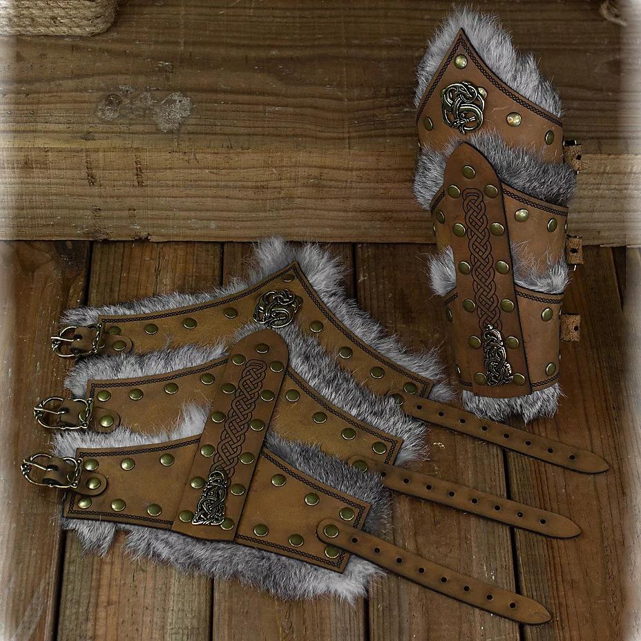 leather-bracers-with-fur-heimd