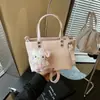Nova Bolsa de Mão de Nicho para Mulheres Primavera 2026, Bolsa Transversal de Desenho Animado Exquisita e Fofa, Bolsa Quadrada Pequena Versátil e na Moda para o Dia a Dia