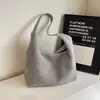 Bolso de Felpa de Lana de Cordero para Mujer 2026 Invierno Nuevo Estilo Moda Casual para Viajar Bolso de Hombro Único Bolso Tote de Gran Capacidad