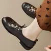 Zapatos Bajos de Cordones Calados Hechos a Mano para Mujer en Cuero Suave, Estilo Británico, Tacón Bajo, Mary Jane, Punta Redonda, Planos